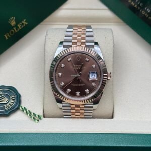 Rolex Date just 41mm 126331 Chocolate Index Dial Two Tone Rose Gold Fluted Bezel Jubilee Bracelet